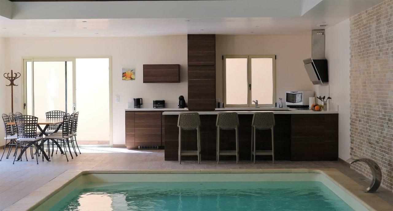Gite Jet D'Eau Avec Piscine Interieure 30 Minutes Versailles Montainville  Exterior foto